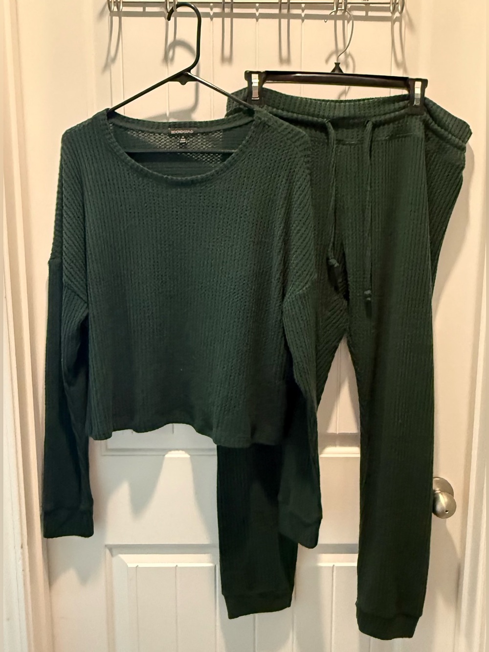 Beyond Yoga Forest Green Waffle Knit Lounge Set Joggers